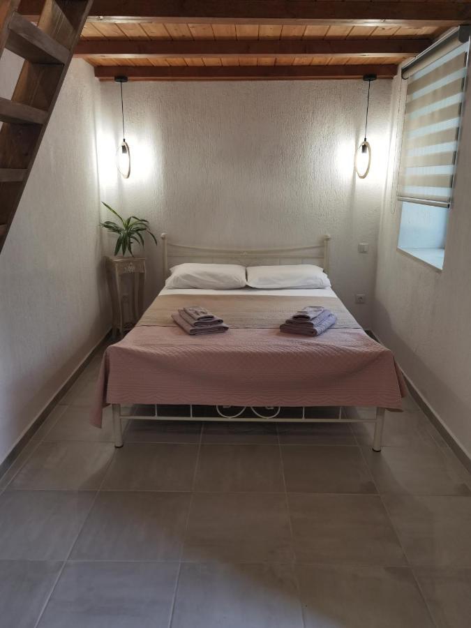 Villa Elaion Thea2-Nies Sourpi Esterno foto
